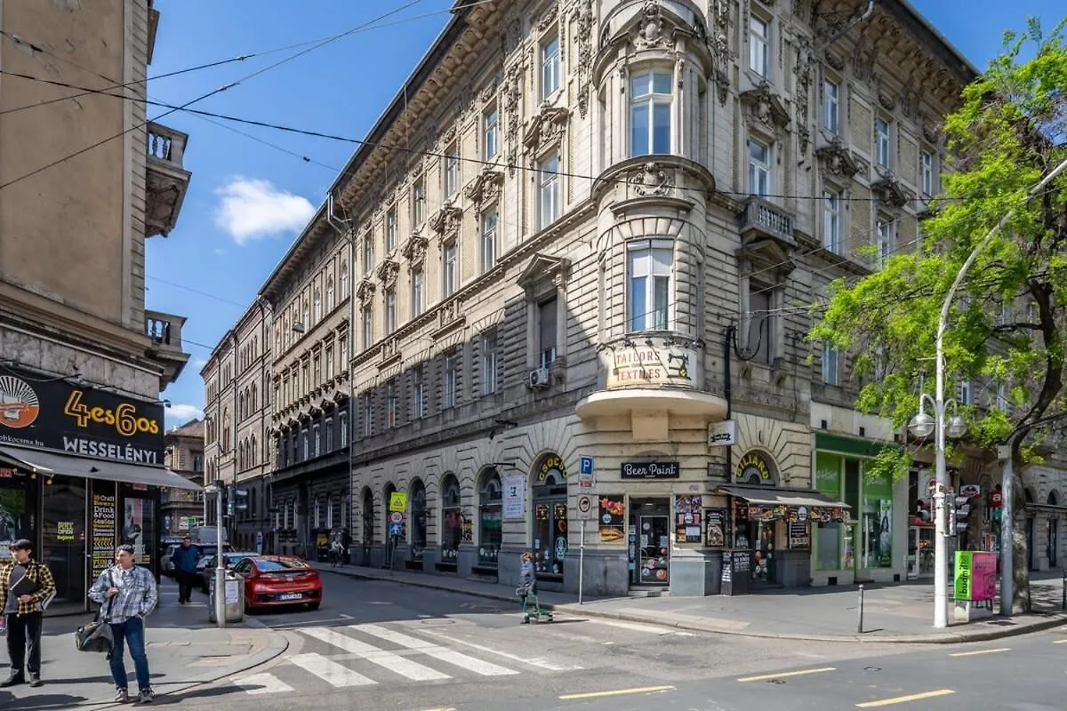 Very Center - Modern - Cute Apartment Budapest Hungary